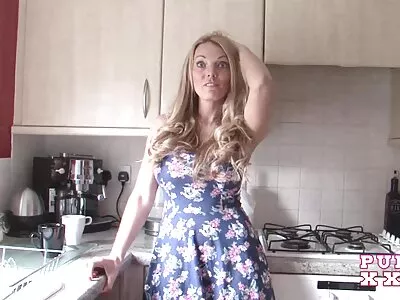 Horny Latina ਵੱਡੇ ਖੋਤੇ ਦੇ ਨਾਲ ਦੋਸਤ ਦੇ ਸੈਕਸ ਦੇਖ masturbates